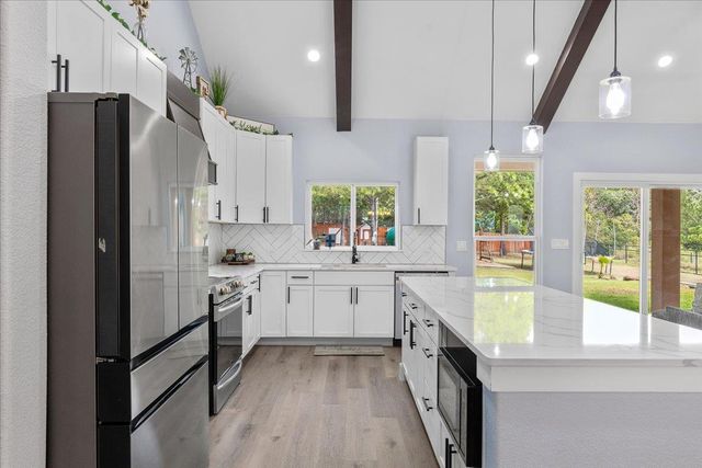 116 Brahman CT, Bastrop, TX 78602