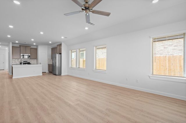 313 Goldeneye Duck Drive, Waller, TX 77484