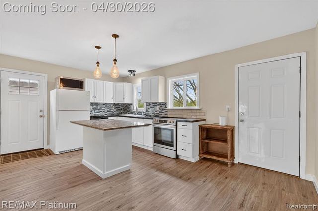 2417 Howald Avenue, Flint, MI 48504