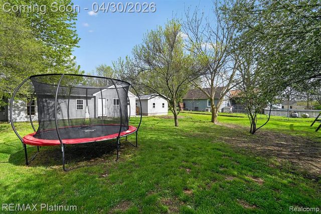 2417 Howald Avenue, Flint, MI 48504