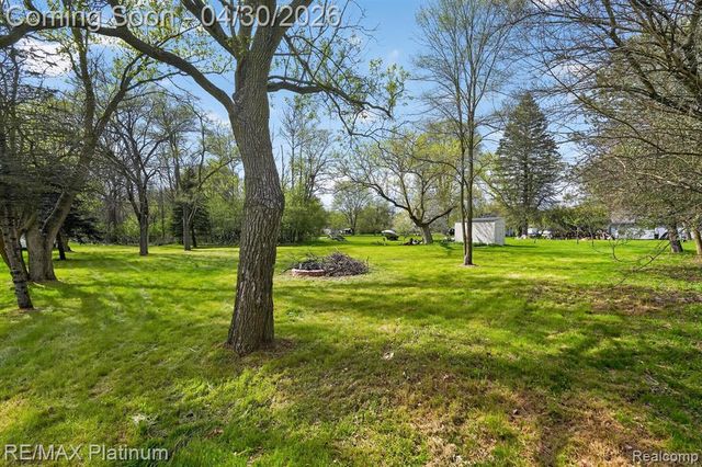 2417 Howald Avenue, Flint, MI 48504