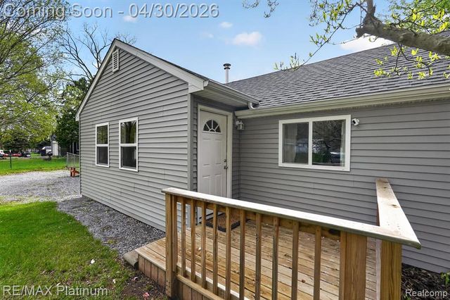 2417 Howald Avenue, Flint, MI 48504