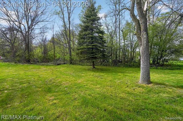 2417 Howald Avenue, Flint, MI 48504