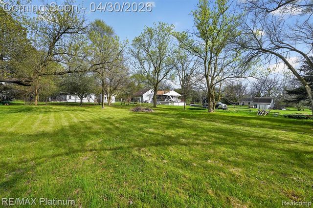 2417 Howald Avenue, Flint, MI 48504
