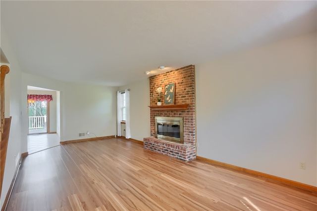 501 Saint Phillips Ct, Cranberry Twp, PA 16066