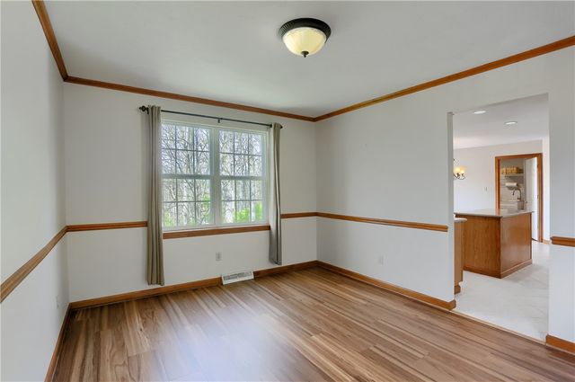 501 Saint Phillips Ct, Cranberry Twp, PA 16066