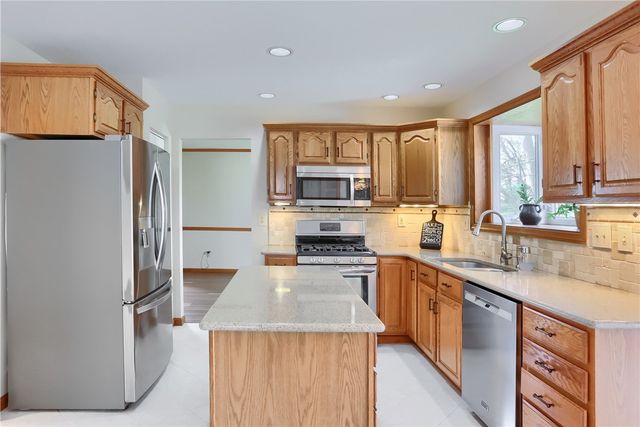501 Saint Phillips Ct, Cranberry Twp, PA 16066