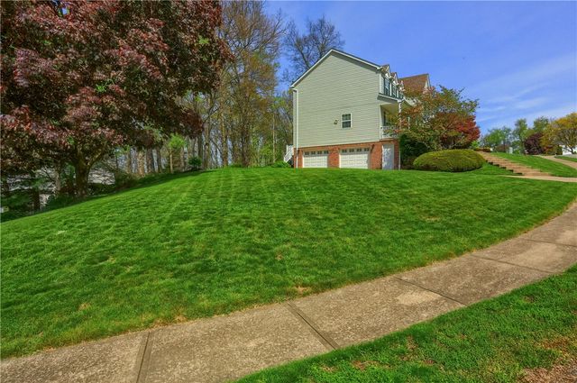 501 Saint Phillips Ct, Cranberry Twp, PA 16066