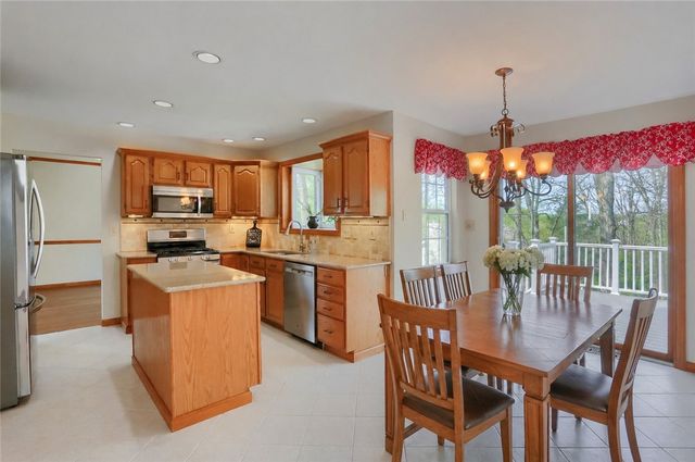 501 Saint Phillips Ct, Cranberry Twp, PA 16066