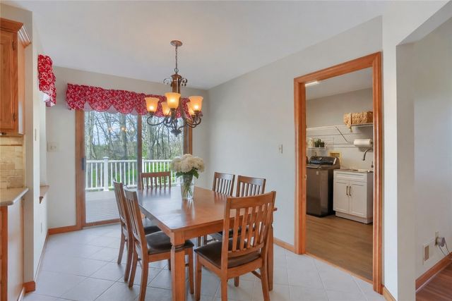 501 Saint Phillips Ct, Cranberry Twp, PA 16066