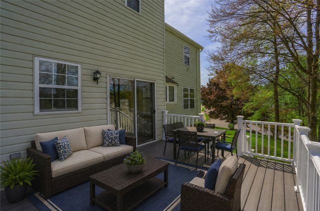 501 Saint Phillips Ct, Cranberry Twp, PA 16066