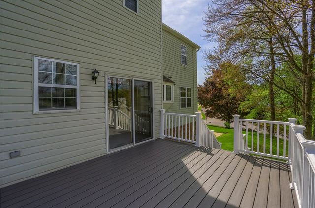 501 Saint Phillips Ct, Cranberry Twp, PA 16066