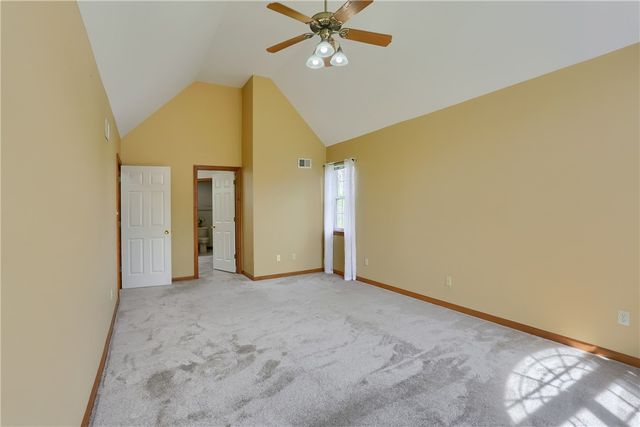 501 Saint Phillips Ct, Cranberry Twp, PA 16066