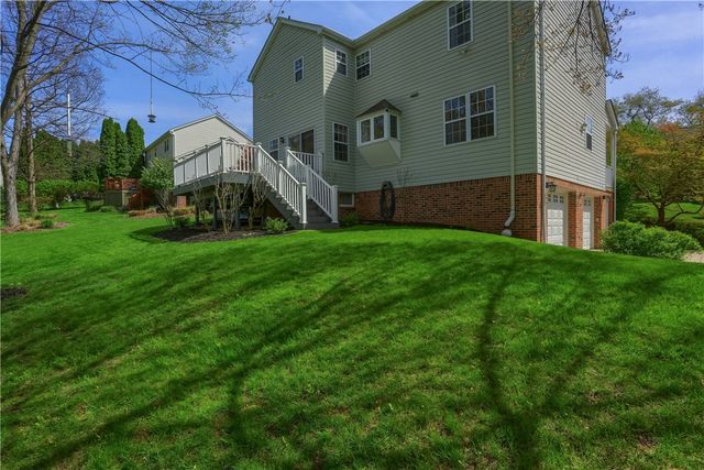 501 Saint Phillips Ct, Cranberry Twp, PA 16066