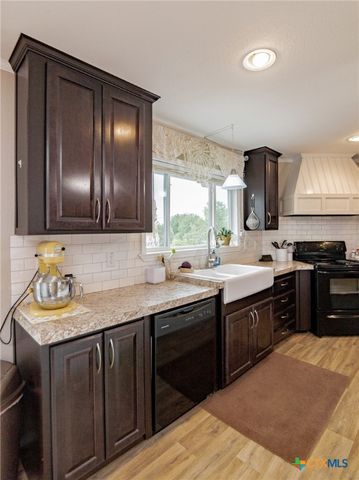 1891 Dworaczyk Road, Yorktown, TX 78164