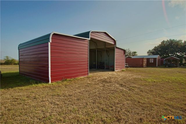 1891 Dworaczyk Road, Yorktown, TX 78164