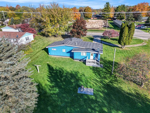 780 Bowes Road, Lowell, MI 49331