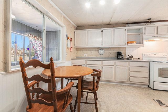 780 Bowes Road, Lowell, MI 49331