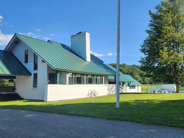 261 Village Green Dr Unit 10E, Stowe, VT 05672