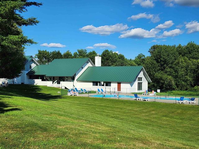 261 Village Green Dr Unit 10E, Stowe, VT 05672