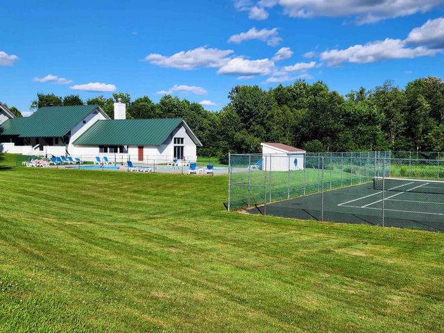 261 Village Green Dr Unit 10E, Stowe, VT 05672