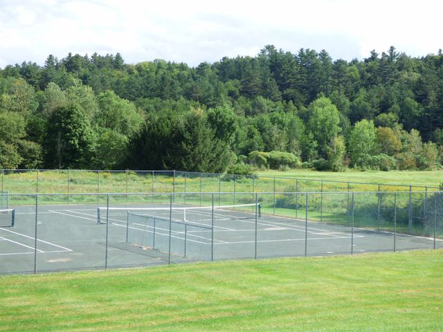 261 Village Green Dr Unit 10E, Stowe, VT 05672