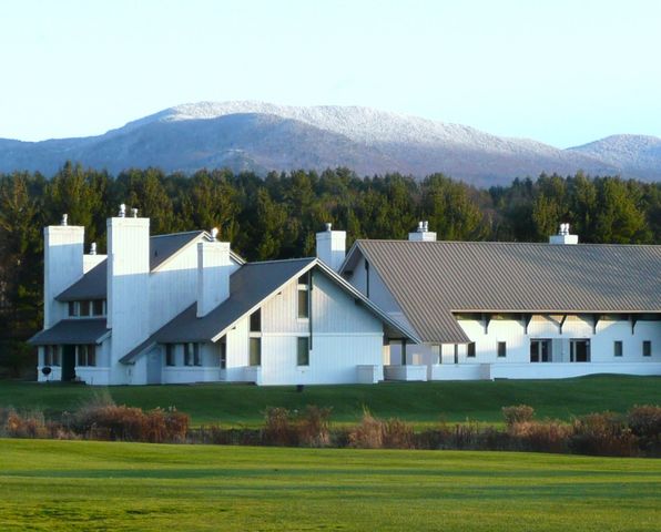 261 Village Green Dr Unit 10E, Stowe, VT 05672