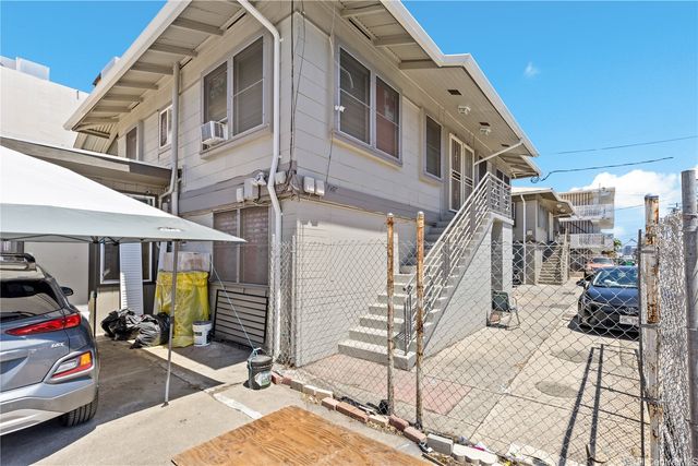 1768 Silva Street, Honolulu, HI 96819