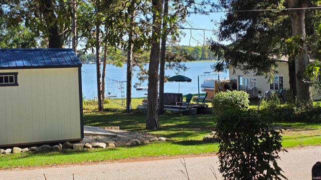 11060 E Mohawk Road, Walkerton, IN 46574