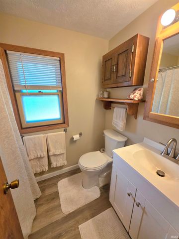 11060 E Mohawk Road, Walkerton, IN 46574