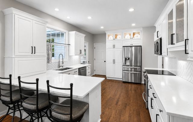 8507 Newbury Court, Johnston, IA 50131