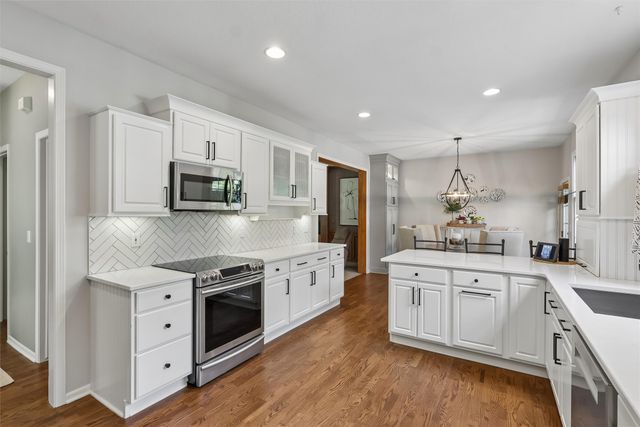 8507 Newbury Court, Johnston, IA 50131