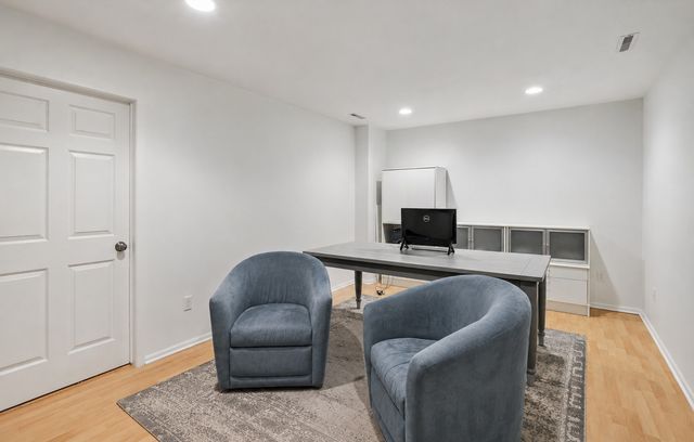 8507 Newbury Court, Johnston, IA 50131