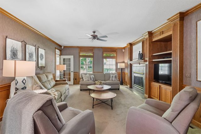 8507 Newbury Court, Johnston, IA 50131