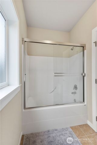 17112 25th Street Ct E, Lake Tapps, WA 98391