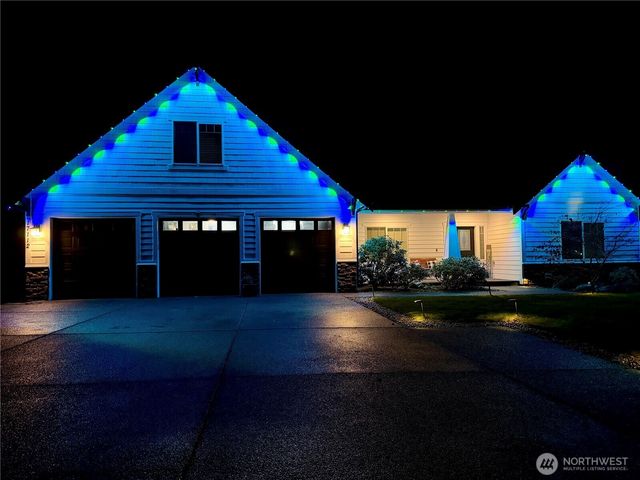 17112 25th Street Ct E, Lake Tapps, WA 98391