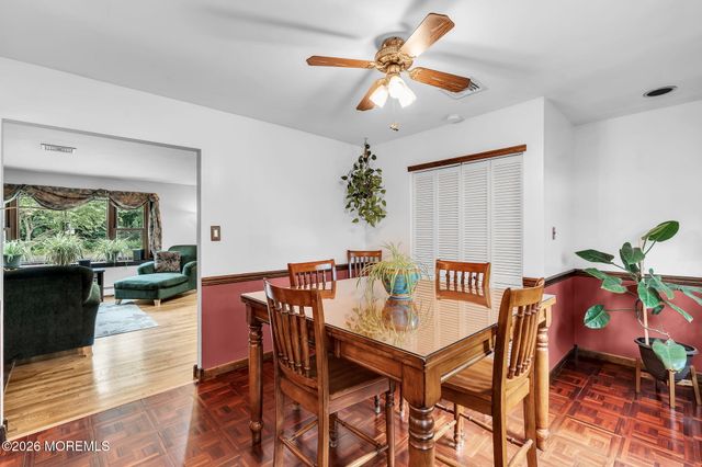 43 Railroad Avenue, Beachwood, NJ 08722