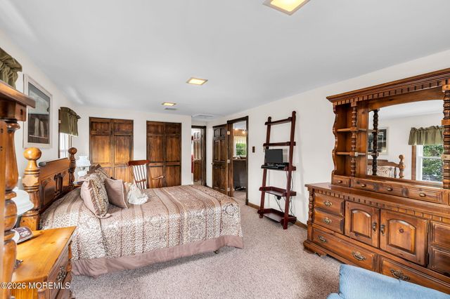 43 Railroad Avenue, Beachwood, NJ 08722