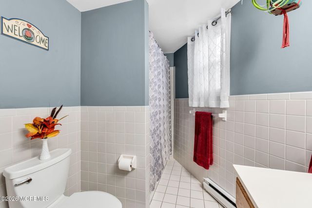 43 Railroad Avenue, Beachwood, NJ 08722