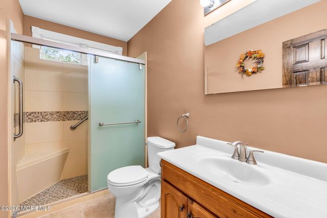 43 Railroad Avenue, Beachwood, NJ 08722
