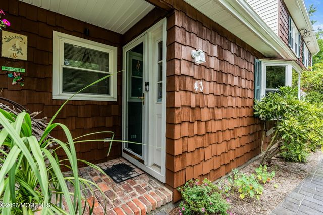 43 Railroad Avenue, Beachwood, NJ 08722