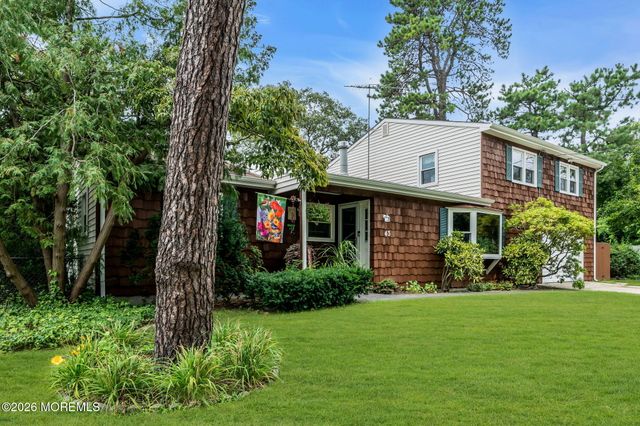 43 Railroad Avenue, Beachwood, NJ 08722