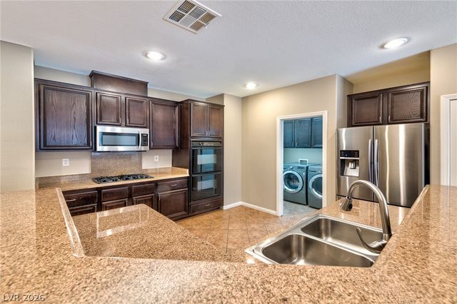 2116 Mistle Thrush Drive, North Las Vegas, NV 89084