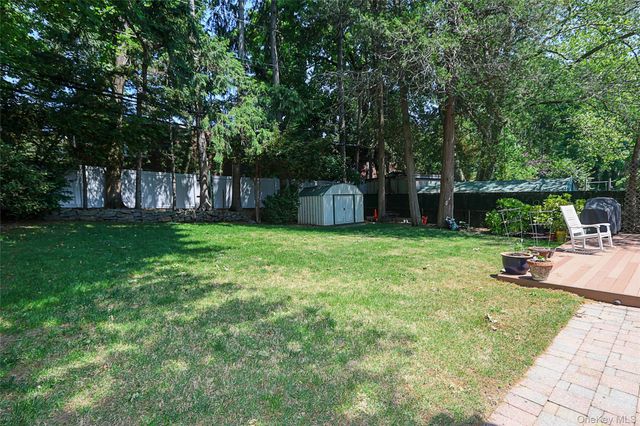 114 Hilldale Road, Albertson, NY 11507