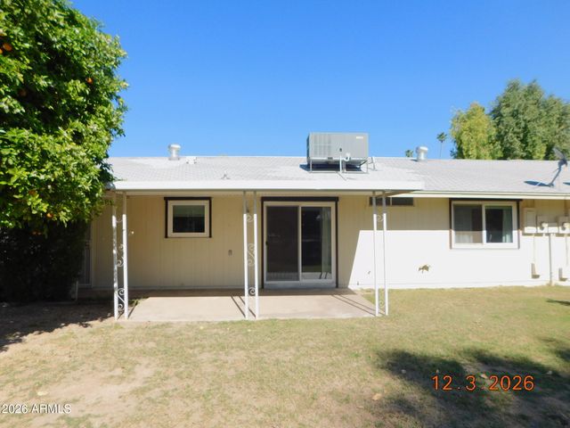 13606 N REDWOOD Drive, Sun City, AZ 85351