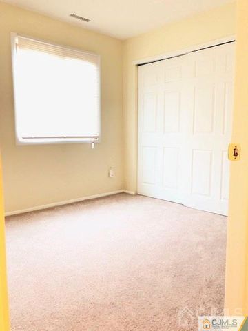 513 Aspen Drive 513, Plainsboro, NJ 08536