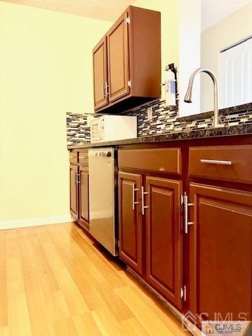 513 Aspen Drive 513, Plainsboro, NJ 08536