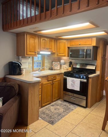 724 Monmouth Road 34, Cream Ridge, NJ 08514