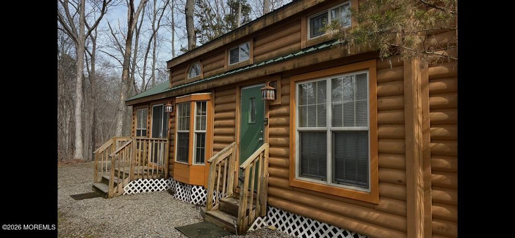 724 Monmouth Road 34, Cream Ridge, NJ 08514