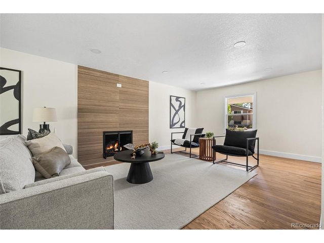 1375 W Hinsdale Dr, Littleton, CO 80120